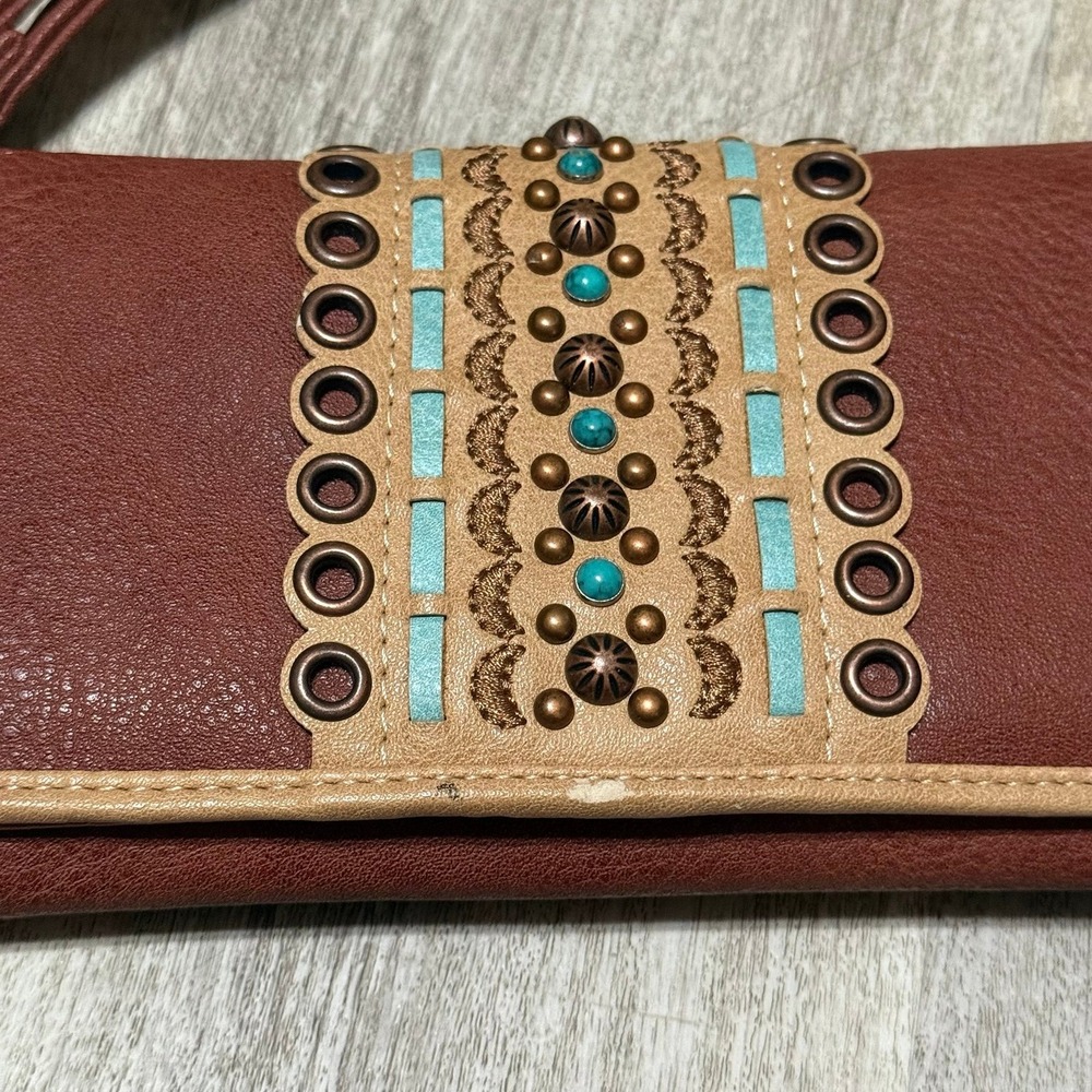 Blazin Roxx Laney Wallet. Some wear but still charming - Picture 2 of 7